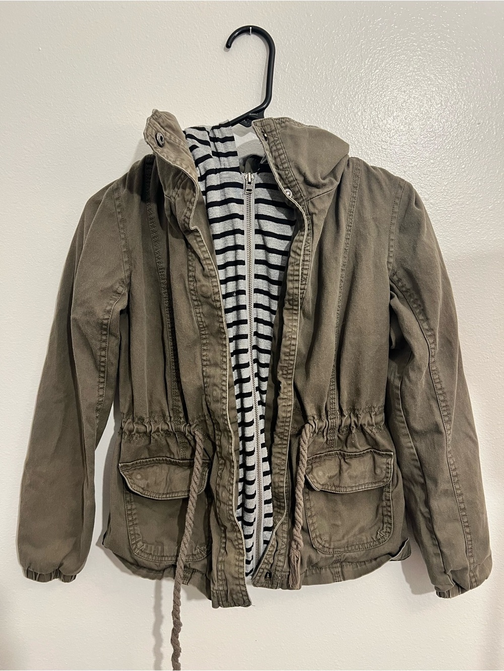 Roxy Olive Green Hooded Woman’s Utility Jacket with Striped Liner XS